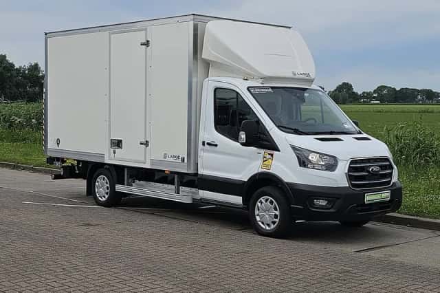 Ford E-Transit (2025) thumbnail 4