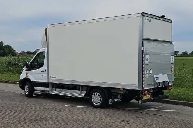 Ford E-Transit (2025) thumbnail 5