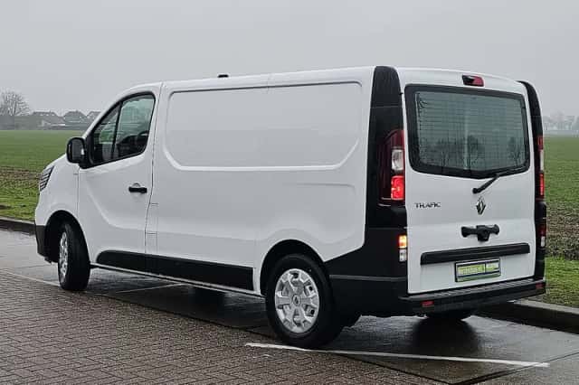 Renault Trafic (2022) thumbnail 5