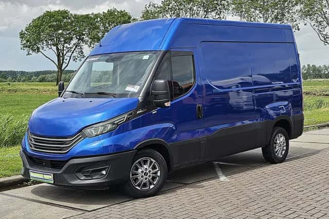 Iveco Daily (2022) thumbnail 2