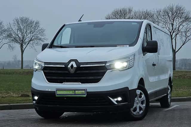Renault Trafic (2023) thumbnail 1