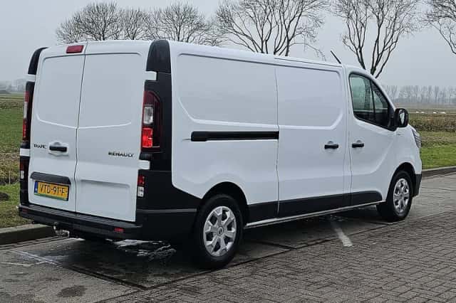 Renault Trafic (2023) thumbnail 3