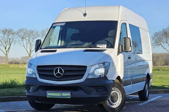 Mercedes-Benz Sprinter (2017) thumbnail 1