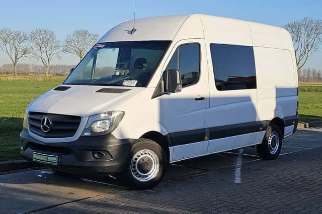 Mercedes-Benz Sprinter (2017) thumbnail 2