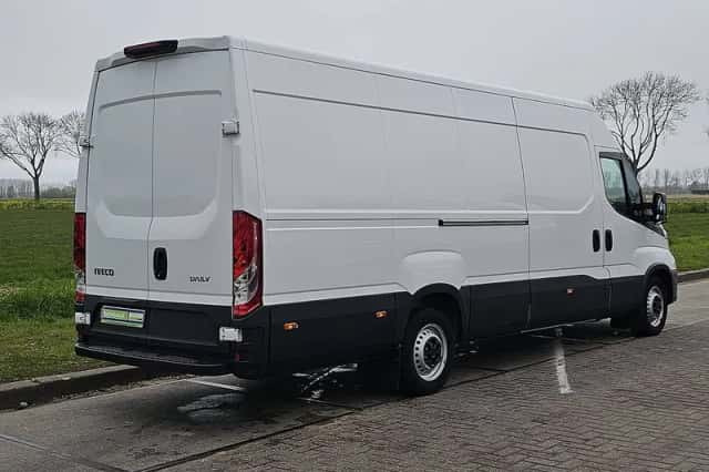Iveco Daily (2024) thumbnail 3