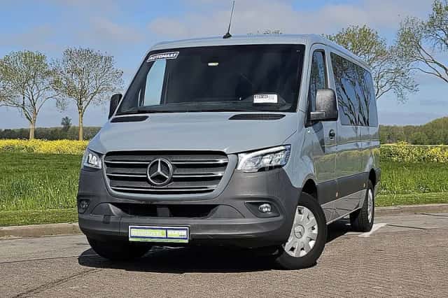 Mercedes-Benz Sprinter (2021) thumbnail 1