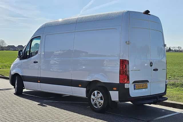 Mercedes-Benz Sprinter (2021) thumbnail 5