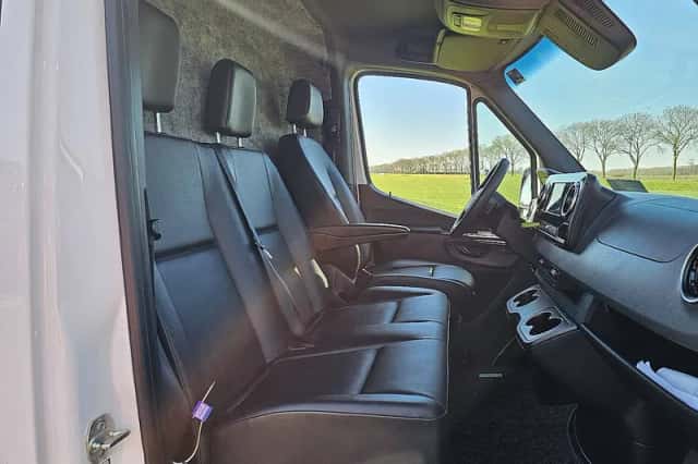 Mercedes-Benz Sprinter (2021) thumbnail 6