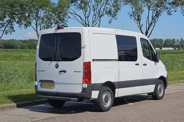 Mercedes-Benz Sprinter (2021) thumbnail 3