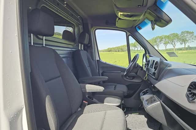 Mercedes-Benz Sprinter (2021) thumbnail 6