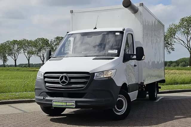 Mercedes-Benz Sprinter (2019) thumbnail 1