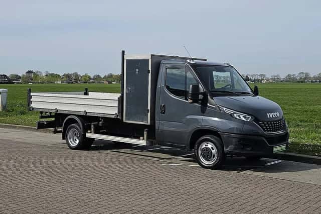 Iveco Daily (2022) thumbnail 4