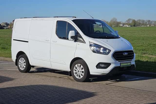 Ford Transit (2022) thumbnail 4