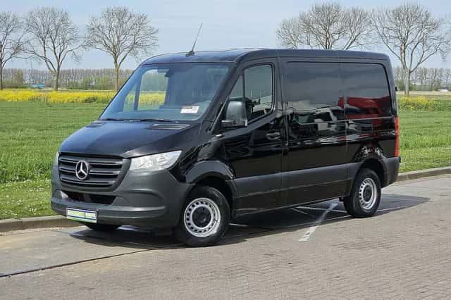 Mercedes-Benz Sprinter (2019) thumbnail 2