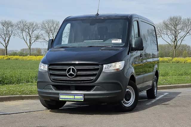 Mercedes-Benz Sprinter (2019) thumbnail 1