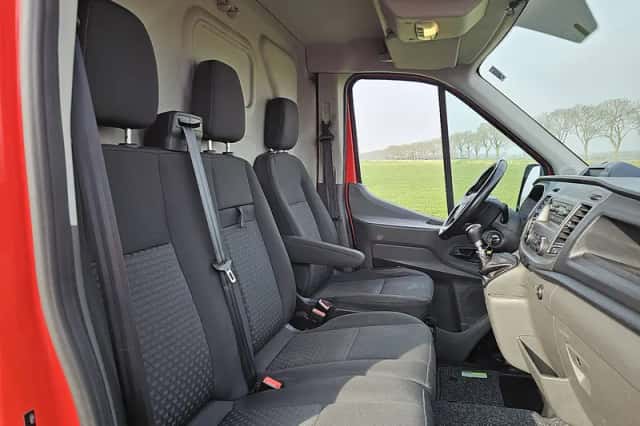 Ford Transit (2021) thumbnail 6