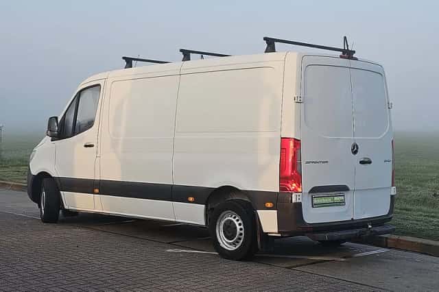 Mercedes-Benz Sprinter (2021) thumbnail 5