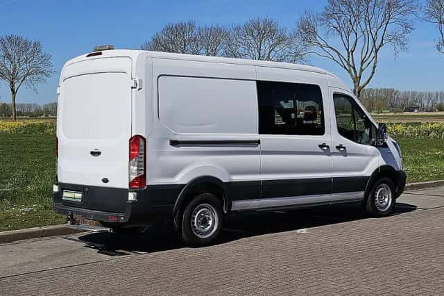 Ford Transit (2018) thumbnail 3