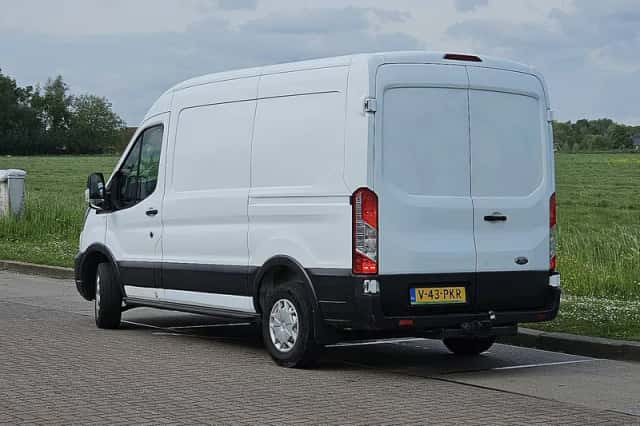 Ford Transit (2023) thumbnail 5