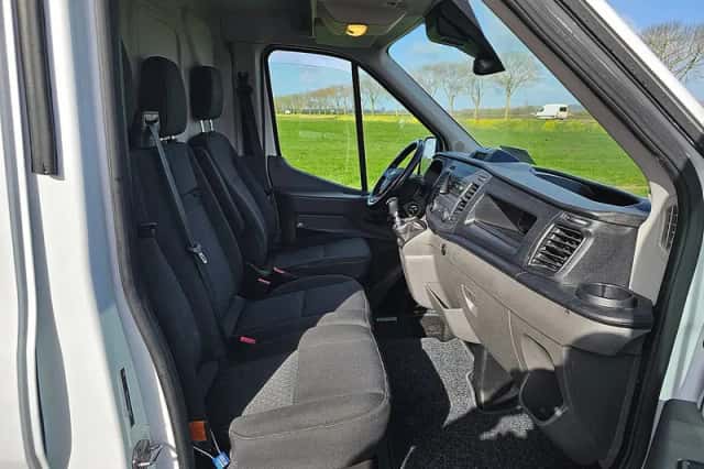 Ford Transit (2023) thumbnail 6