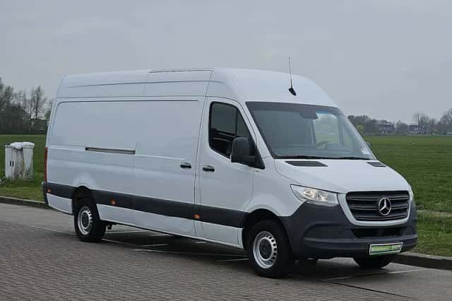 Mercedes-Benz Sprinter (2019) thumbnail 4