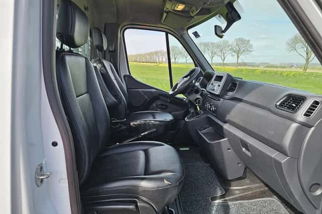 Renault Master (2023) thumbnail 6