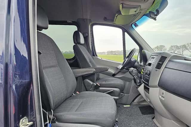 Mercedes-Benz Sprinter (2016) thumbnail 6