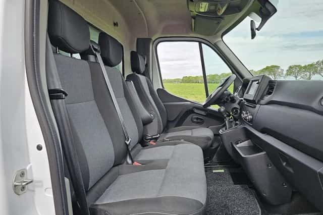 Renault Master (2024) thumbnail 6