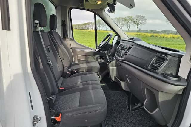 Ford Transit (2022) thumbnail 6
