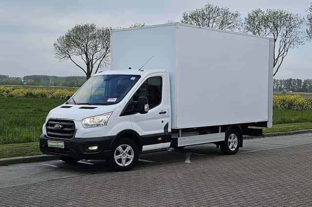 Ford Transit (2022) thumbnail 2