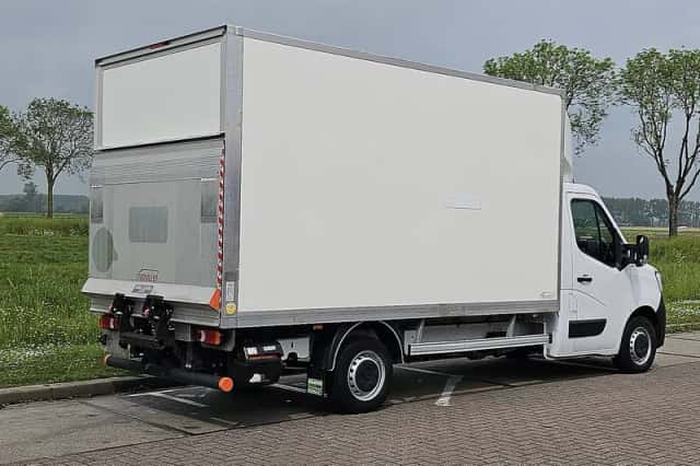 Renault Master (2023) thumbnail 3