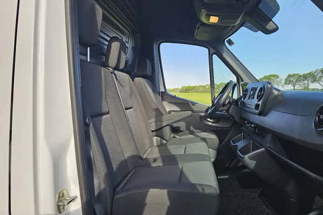 Mercedes-Benz Sprinter (2022) thumbnail 6