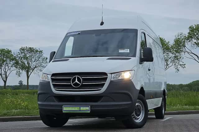 Mercedes-Benz Sprinter (2019) thumbnail 1