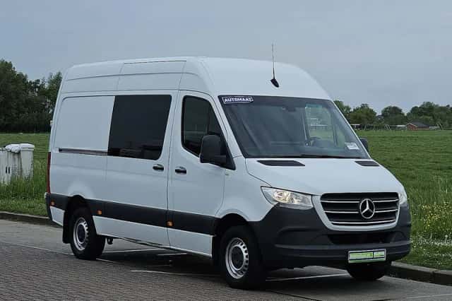Mercedes-Benz Sprinter (2019) thumbnail 4