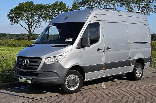 Mercedes-Benz Sprinter (2020) thumbnail 2