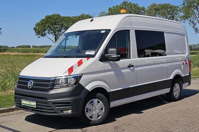 Volkswagen Crafter (2022) thumbnail 2