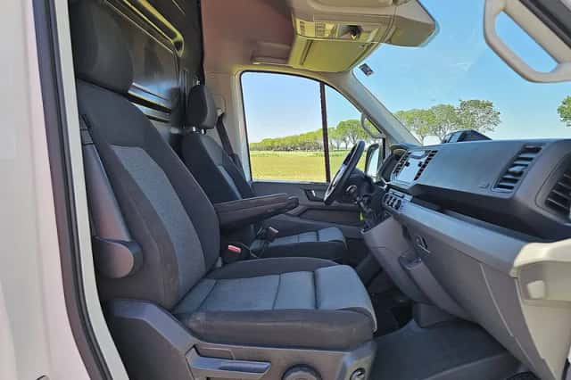 Volkswagen Crafter (2022) thumbnail 6
