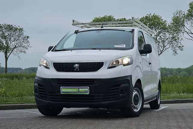 Peugeot Expert (2017) thumbnail 1
