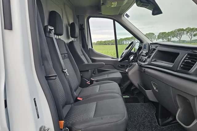 Ford Transit (2023) thumbnail 6