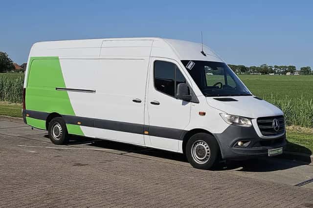 Mercedes-Benz Sprinter (2019) thumbnail 4