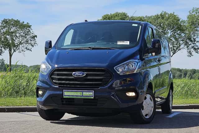 Ford Transit (2019) thumbnail 1