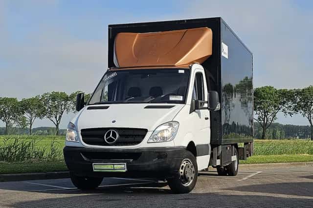 Mercedes-Benz Sprinter (2011) thumbnail 1