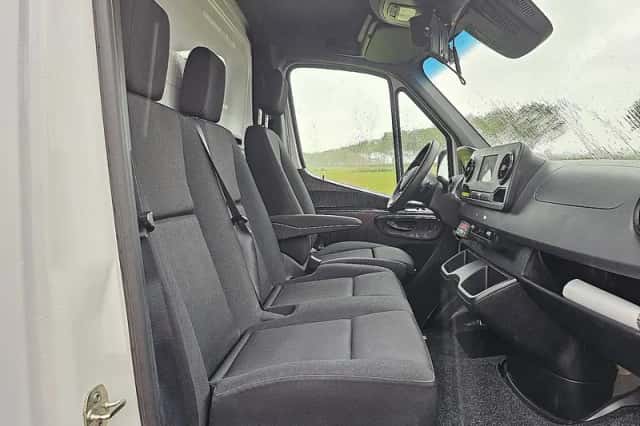 Mercedes-Benz Sprinter (2021) thumbnail 6