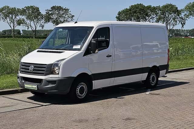 Volkswagen Crafter (2014) thumbnail 2