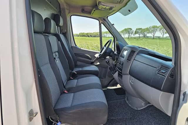 Volkswagen Crafter (2014) thumbnail 6