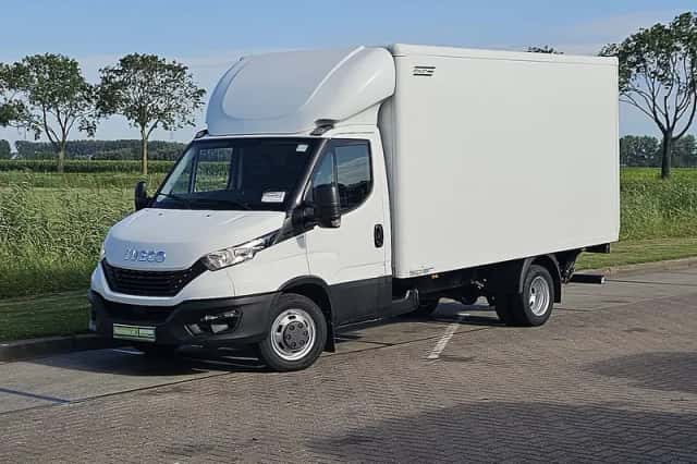 Iveco Daily (2022) thumbnail 2