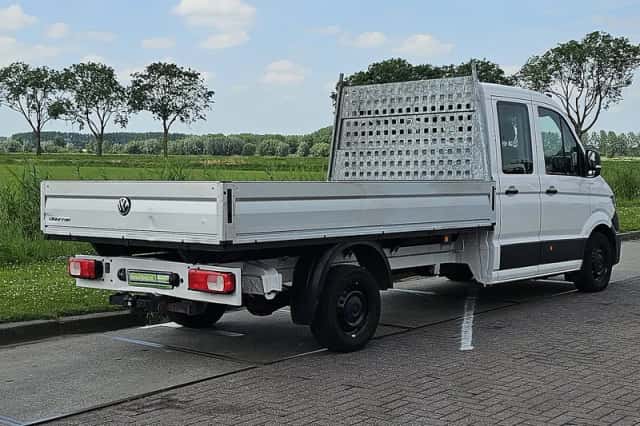 Volkswagen Crafter (2023) thumbnail 3