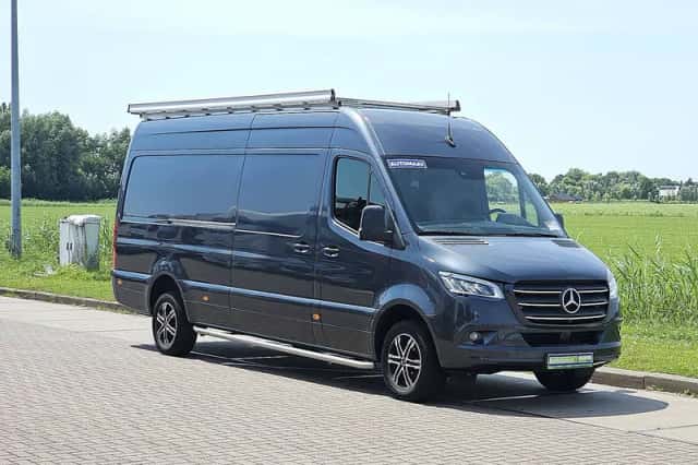 Mercedes-Benz Sprinter (2019) thumbnail 4