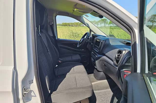 Mercedes-Benz Vito (2024) thumbnail 6