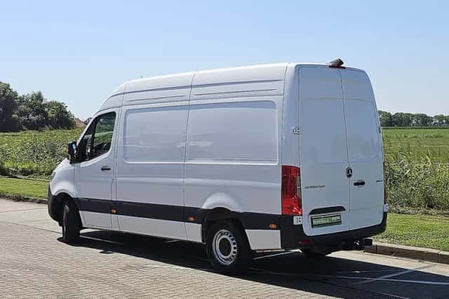 Mercedes-Benz Sprinter (2024) thumbnail 5